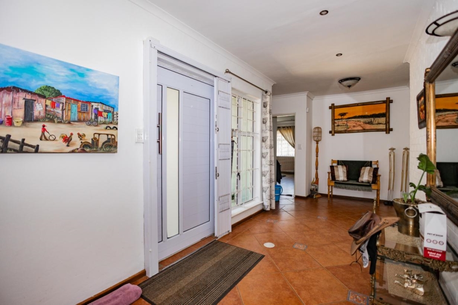 8 Bedroom Property for Sale in Joostenbergvlakte Western Cape